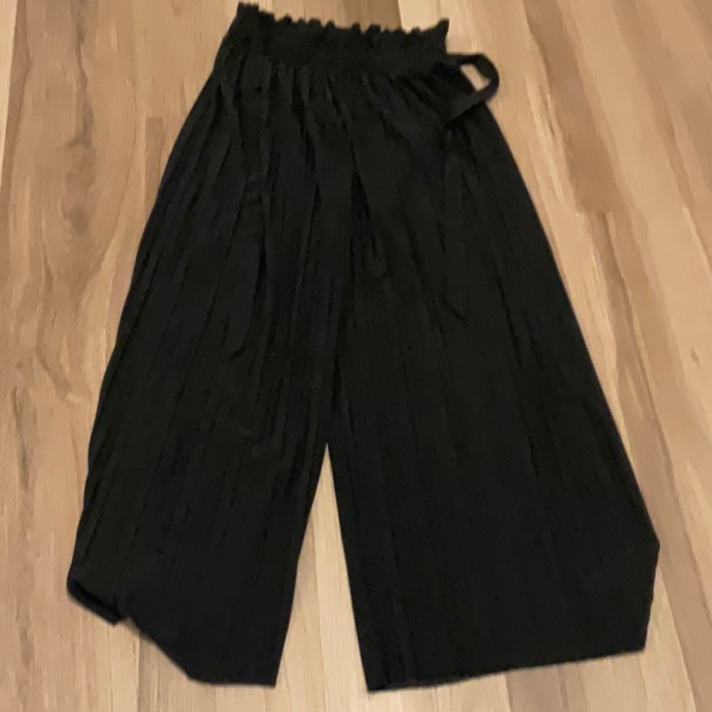 Really cute floaty pants, Jon and Anna contemporary